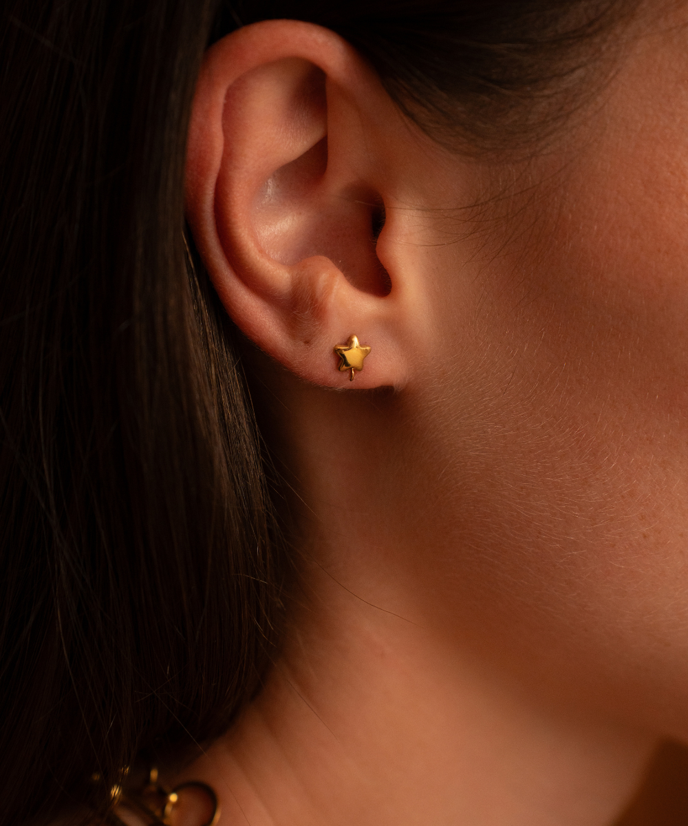 Clous d'oreilles étoile avec attache 6mm