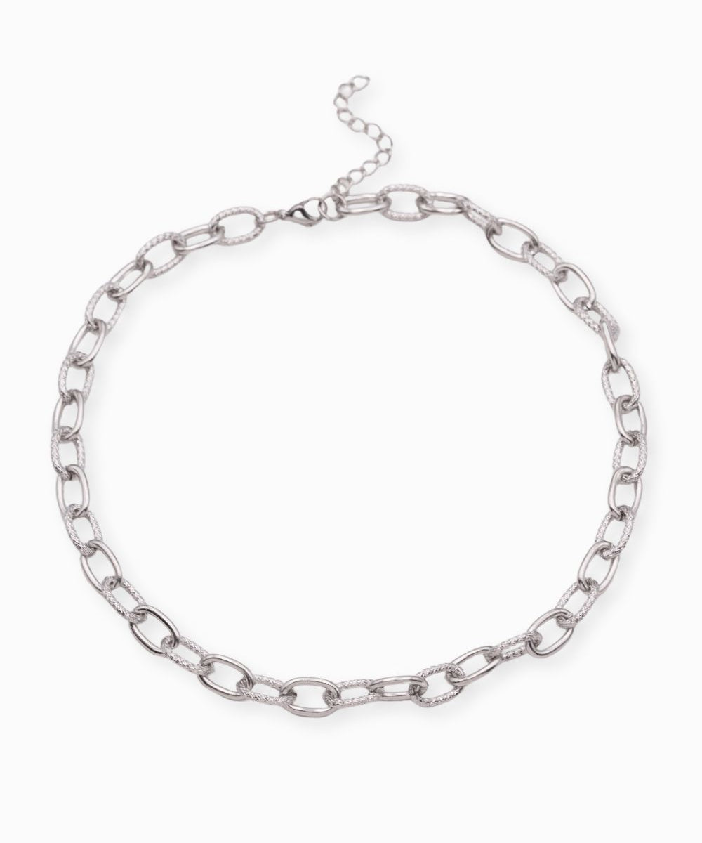 Collier ovale striée dorée 13x8.50mm - Longueur 45 cm