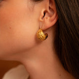 Clous d'oreilles semi-ouverts striés 20x18mm