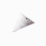 Pendentifs triangles texture poncée 26x21.70mm